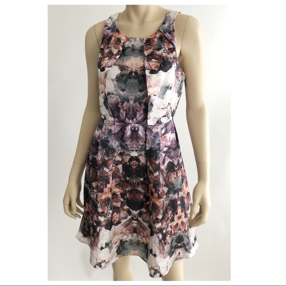 Aryn K floral watercolor open back dress - Picture 3 of 6